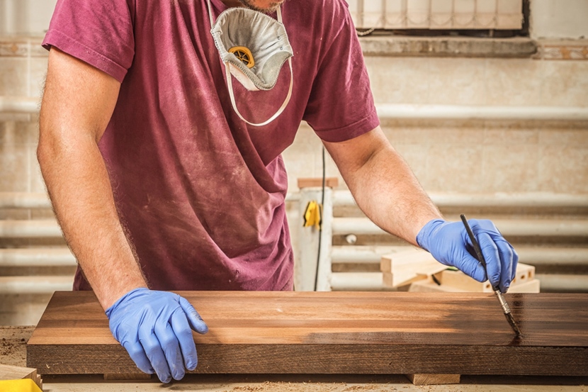 Przygotowanie desek na meble