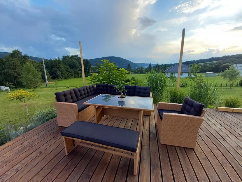 Jak wybrać meble do ogrodu, na działkę?