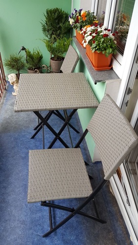 Składane meble ogrodowe czyli sposób na mały balkon