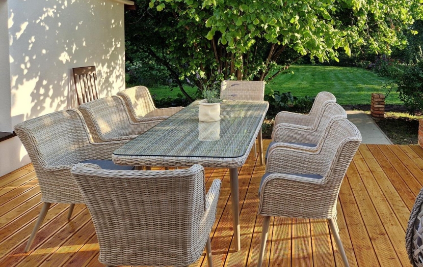 Jak stworzyć taras w stylu prowansalskim?