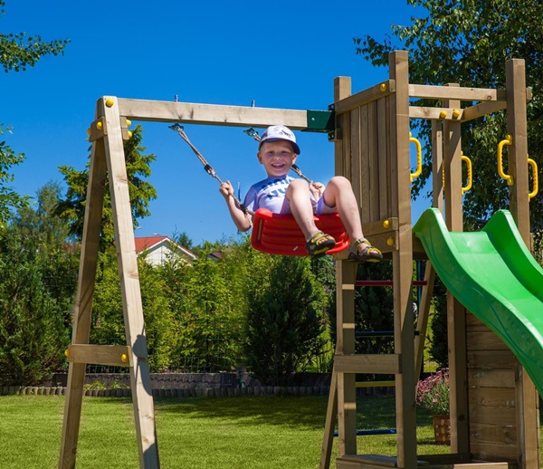 Jak wybrać huśtawkę ogrodową dla dzieci?