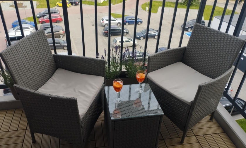Wybieramy fotel na balkon i do ogrodu