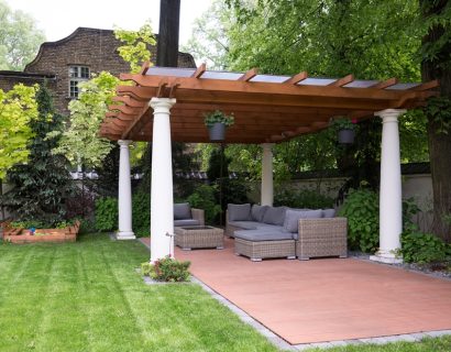 Nowoczesna altana przy domu