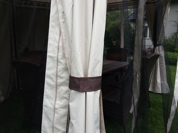 Pawilon ogrodowy z moskitierą Samos Ecru zbliżenie