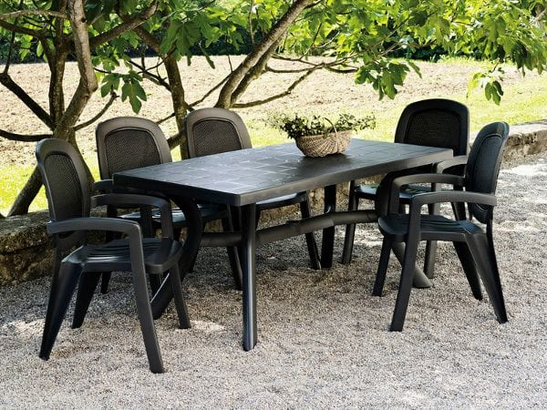 Nardi Toscana 160 stół ogrodowy plastikowy aranżacja