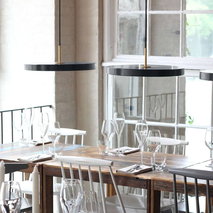 Lampa asteria grafitowa aranżacja 