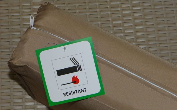 Poduszka z zamkiem z zestawu Tinto