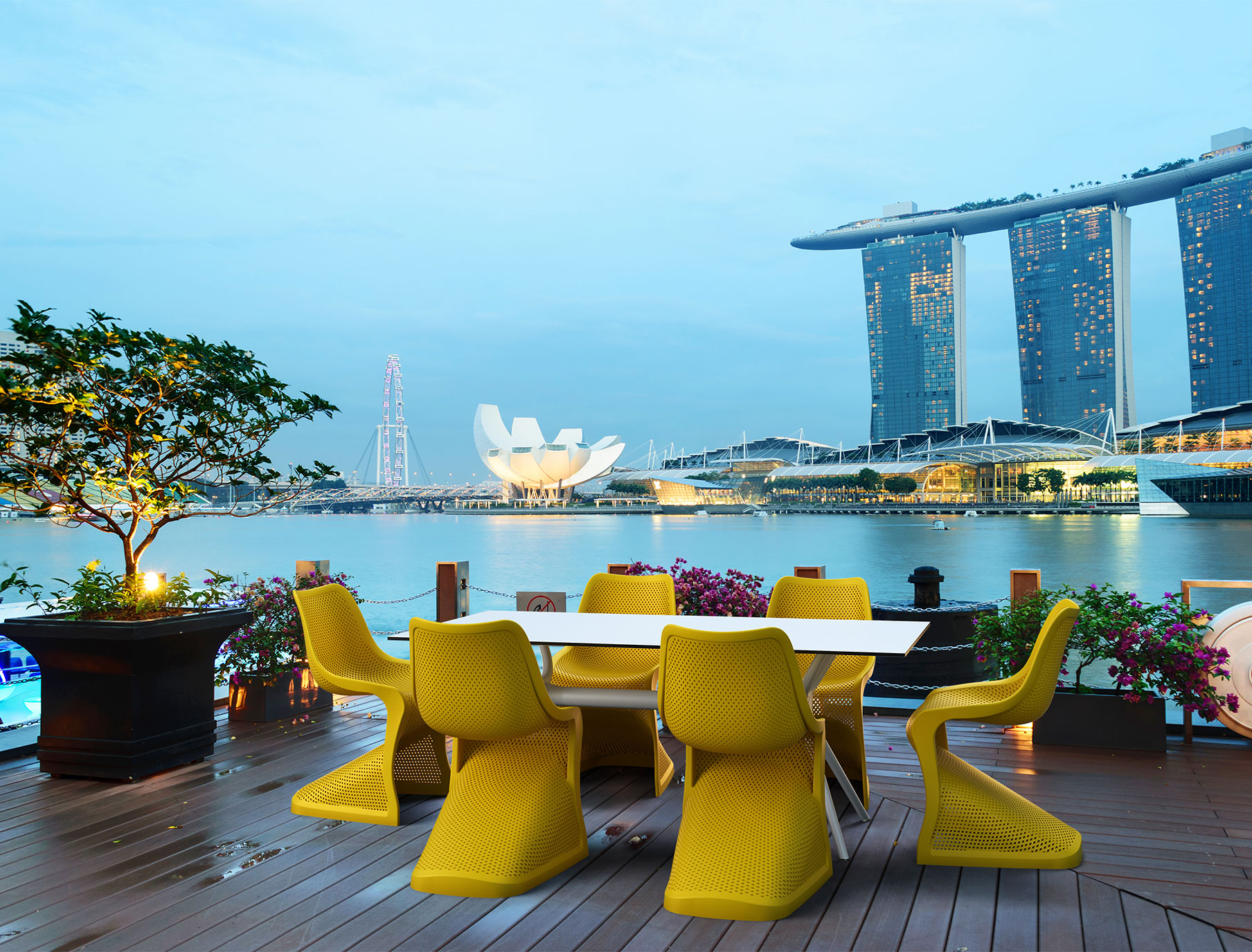 Designerskie krzesło z tworzywa sztucznego Bloom Yellow  wizualizacja