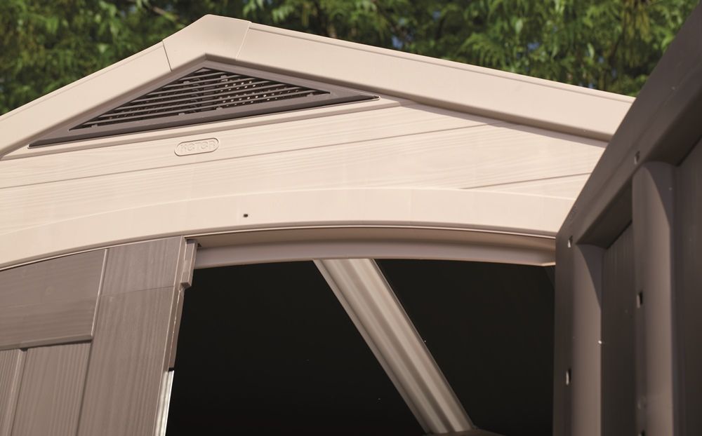 Świetlik zapewniający światło w domku Factor 8x6