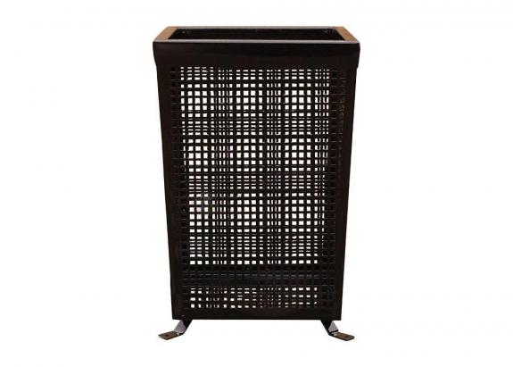 Kwadratowy kosz metalowy stojący