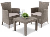 Stolik i krzesła na mały balkon