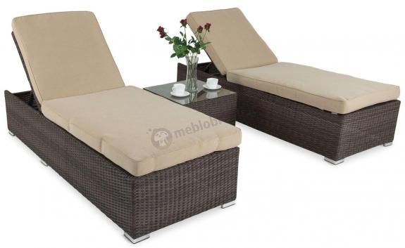 Zestaw 2 leżaków z technorattanu ze stolikiem Meniza Double Brown