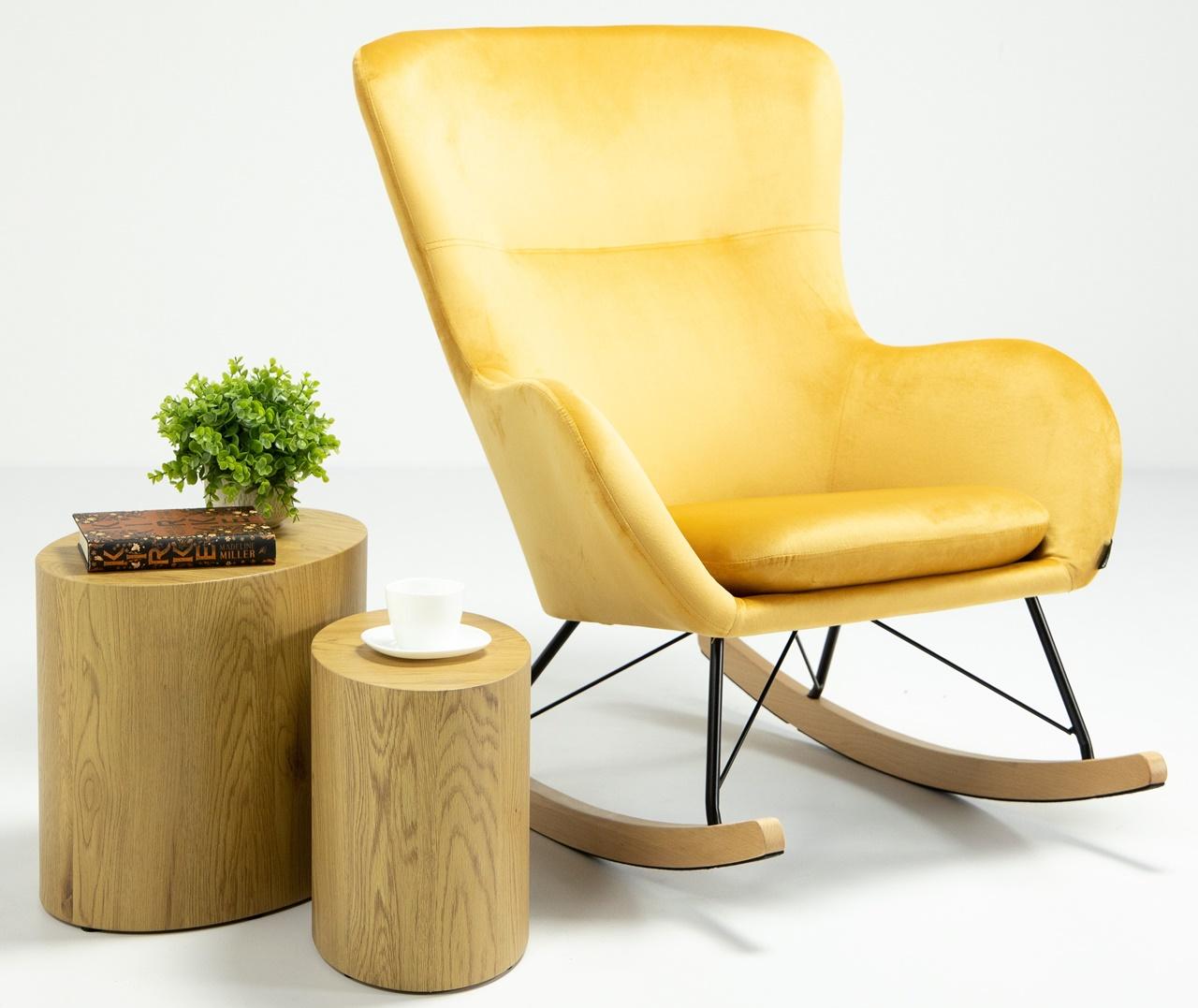 Żółty fotel bujany