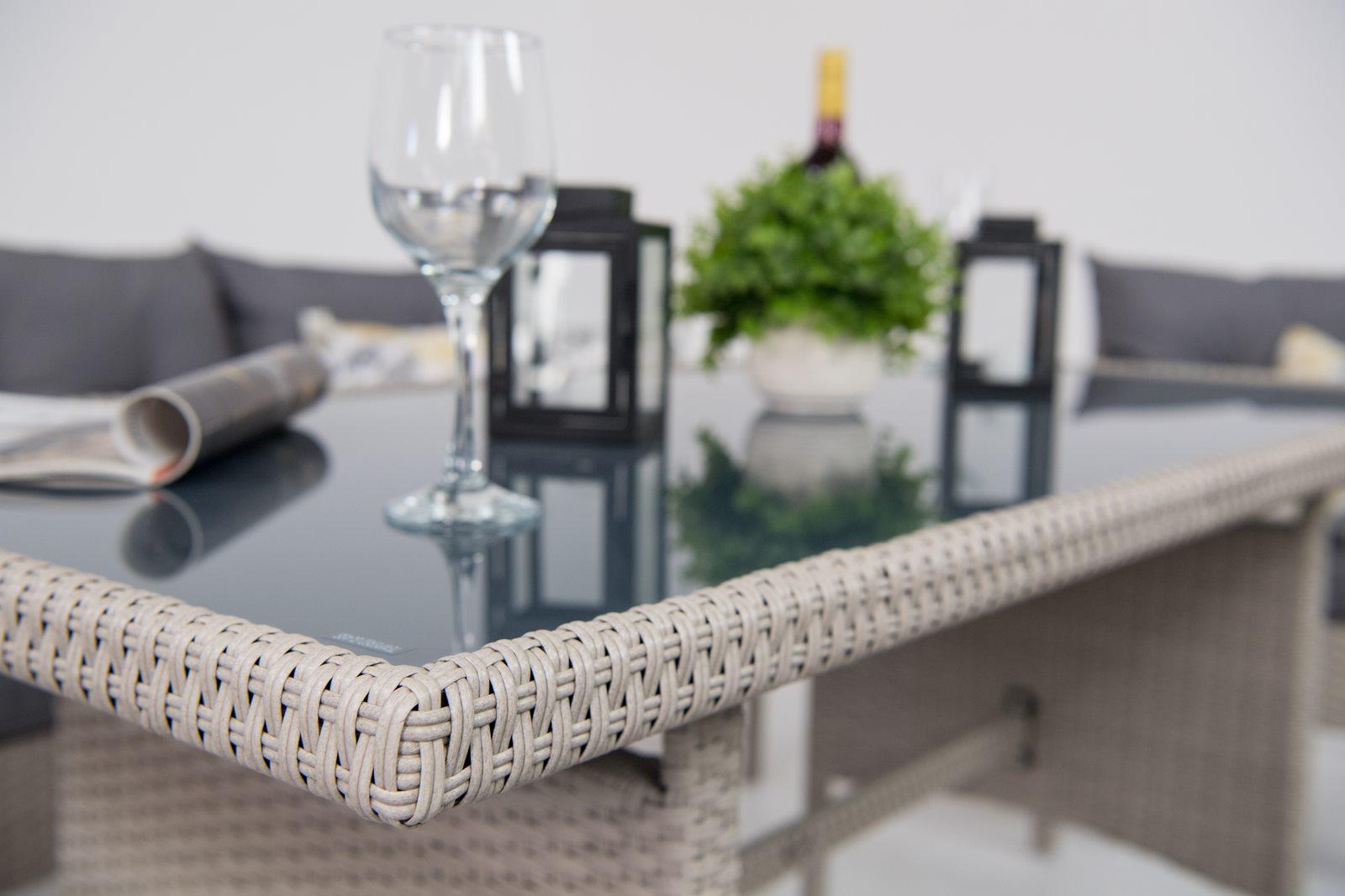 Masă cu sticlă securizată